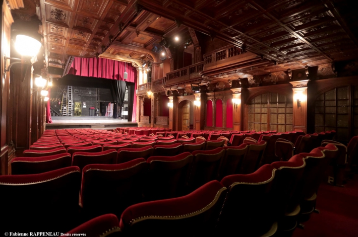 Scène et salle du Théâtre le Ranelagh à Paris