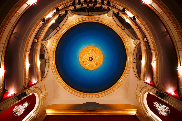 coupole plafond th&eacute;&acirc;tre de la Porte Saint Martin