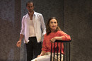 Arié ELMALEH, Barbara SCHULZ dans La Perruche