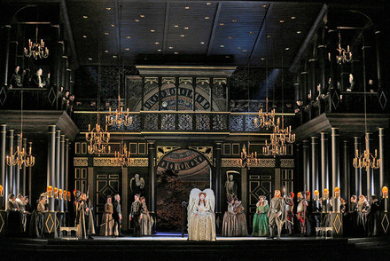 Roberto Devereux Donizetti Opéra mis en scène au Théâtre des Champs-Elysées