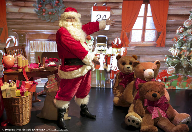 La folle journée du Père Noël au Théâtre la Boussole