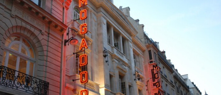 Embarquez pour une visite intime du Théâtre Mogador à Paris