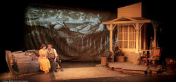 La maison du loup au Théâtre du Chêne noir