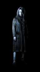 Michèle Garcia est La Vieille