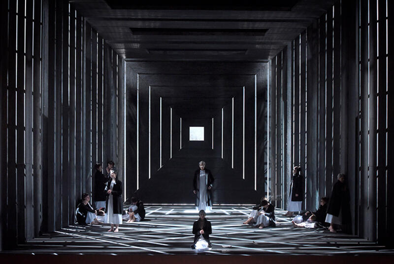 Dialogues des Carmélites Opéra mis en scène au Théâtre des Champs-Elysées