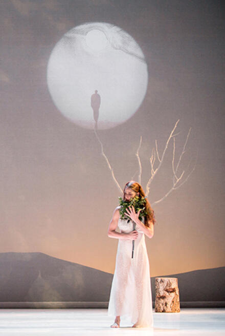 THE TREE - Carolyn Carlson Company au Théâtre des Champs-Elysées