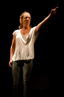 Andréa BESCOND dans Les chatouilles ou La danse de la colère