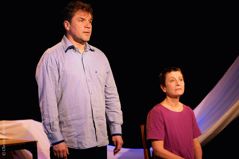 Tous les Chiens sont Roses au Théâtre Essaïon