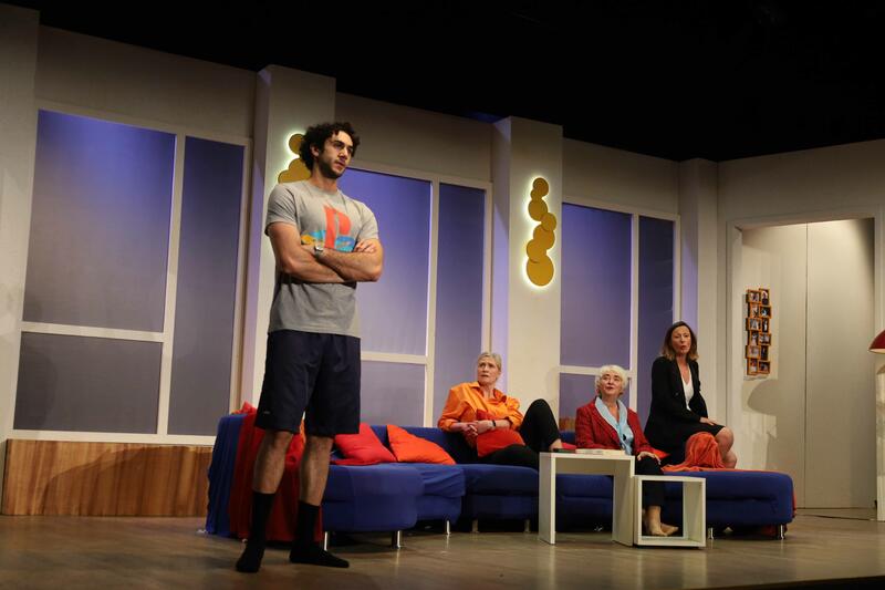 LES AMAZONES au Théâtre des Salinières