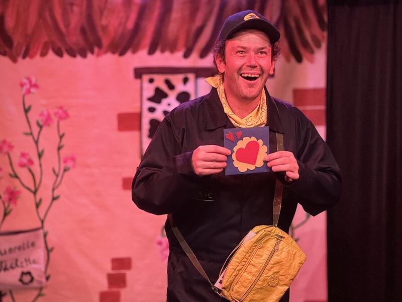 Pâquerette mène l'enquête au Théâtre Essaïon