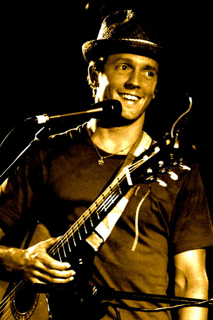 MRAZ Jason