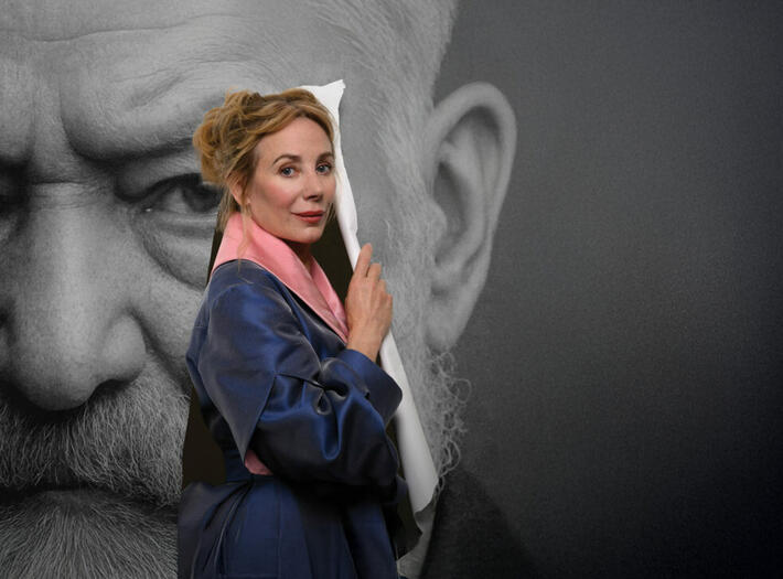 L’ombre et la passion de Victor HUGO enfin mise en lumière et incarnée seule-en-scène par Julie DEPARDIEU