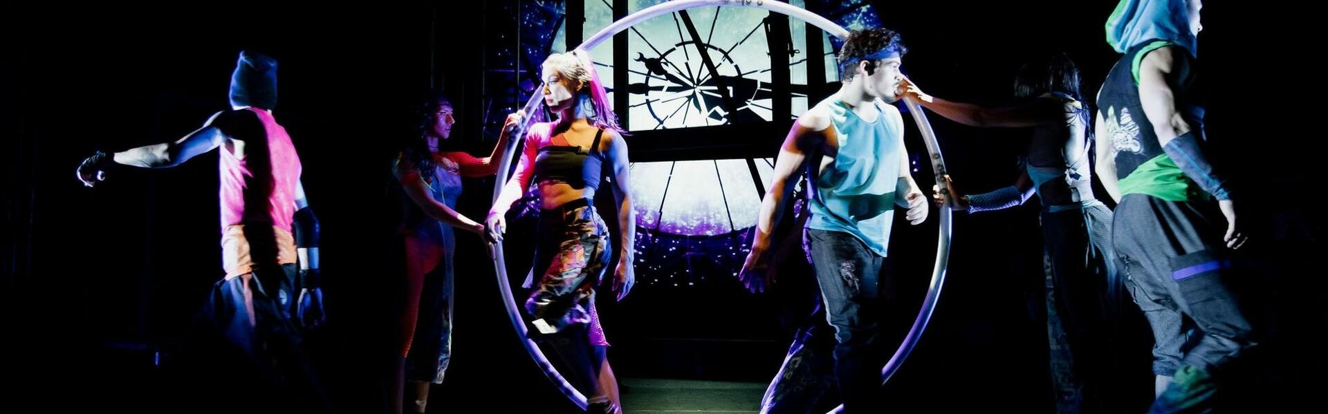 ID - EVOLUTION - Cirque Éloize