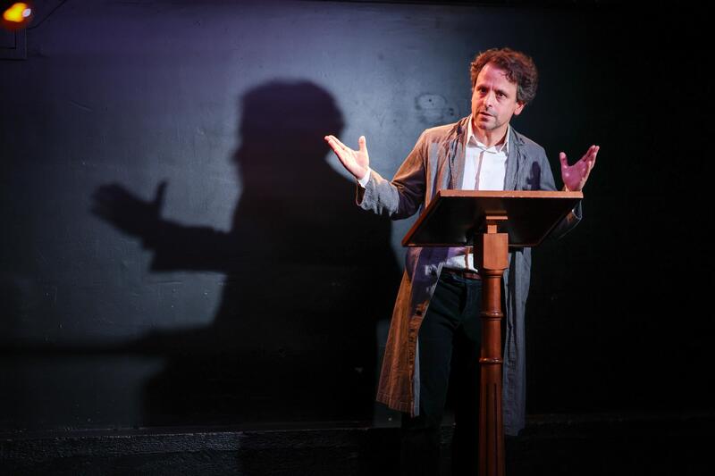 UNE LEÇON D'HISTOIRE DE FRANCE - La Révolution au Théâtre de Poche-Montparnasse