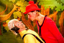 Le grand chaperon rouge et le petit loup au Théâtre Essaïon