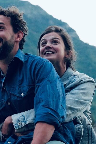 Tout contre la terre