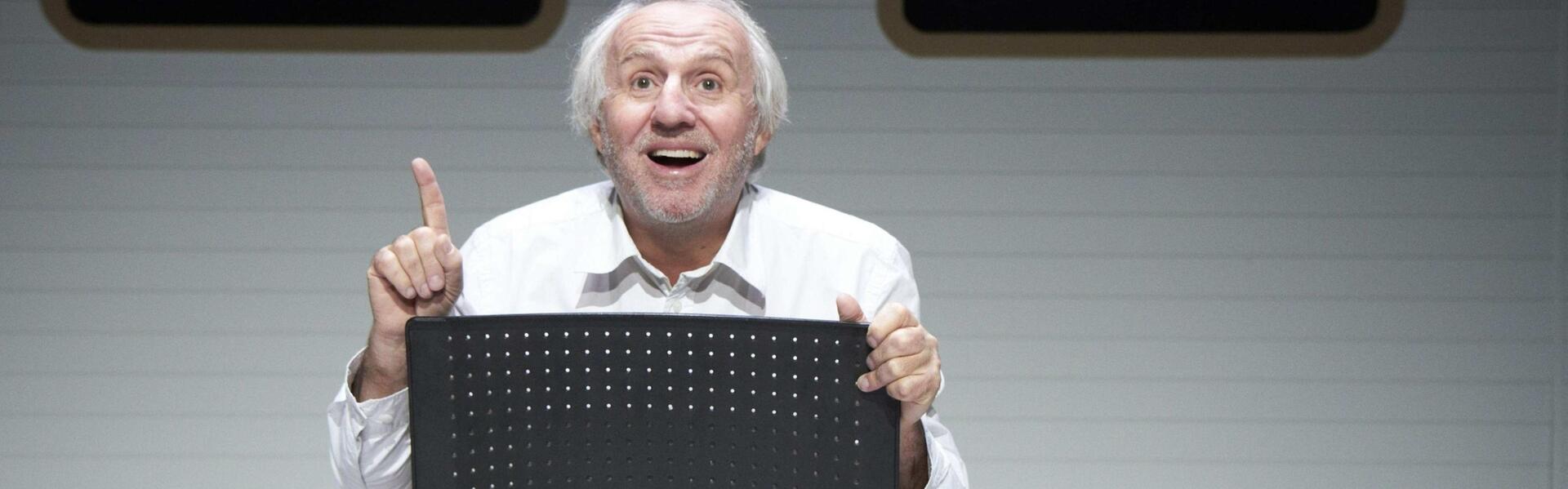 ANCIEN MALADE DES HÔPITAUX DE PARIS