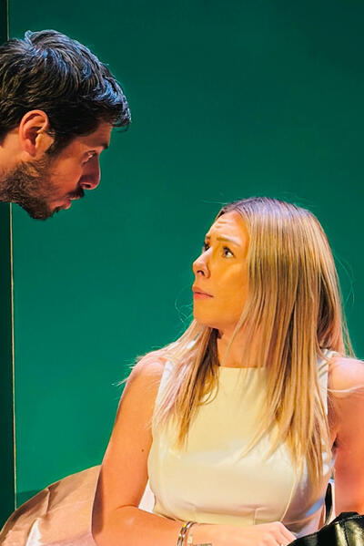 À deux lits du délit