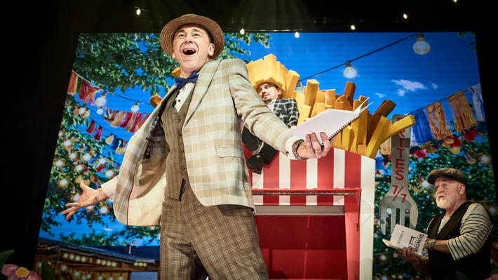 « Mon royaume pour un poney » au Théâtre de la tour Eiffel : Shakespeare, le chaos et l’art délicieux de tout faire dérailler