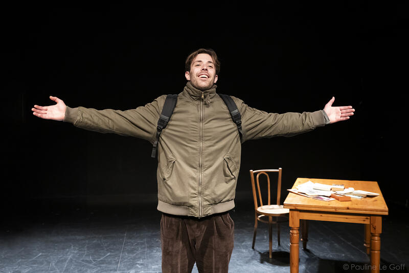 Maintenant je n'écris plus qu'en français au Théâtre de Belleville