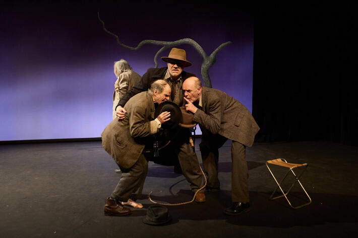 Attendre, encore : la vertigineuse humanité de « En attendant Godot » avec Denis LAVANT