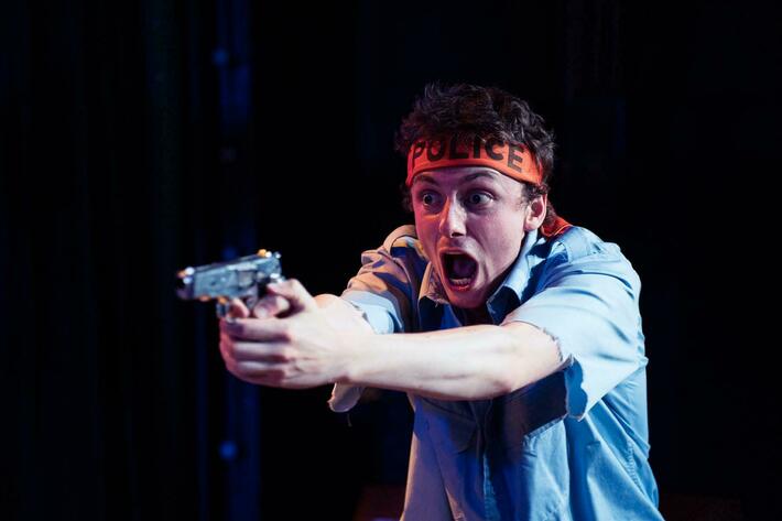 A VOIR EN MAI | Et vous, si le monde s'arrêtait demain, vous feriez quoi ?