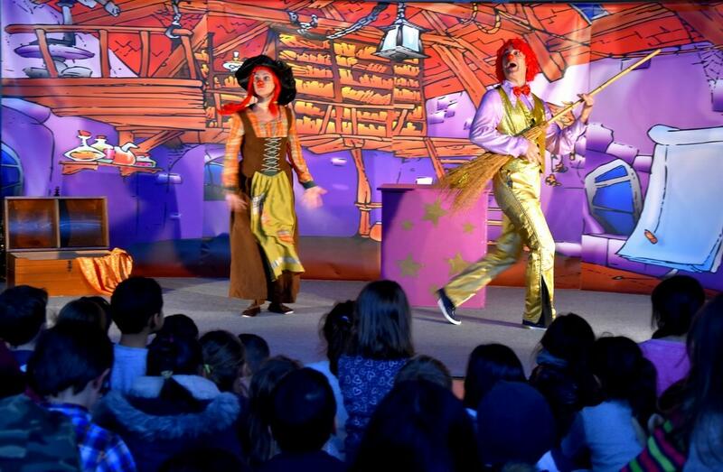 GABILOLO et MALOLOTTE À PEU PRÈS MAGICIENS au Théâtre de Jeanne