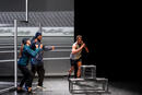 Ne t'arrête pas de courir au Théâtre 100 noms