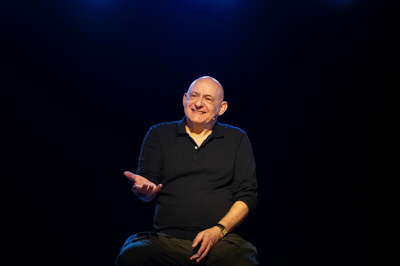 Je suis né d'un récit brulant au Théâtre Avignon - Reine Blanche