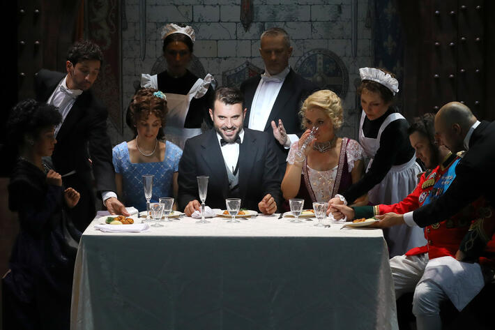 « Le Guide du parfait gentleman assassin » ou comment tuer avec élégance et en musique !