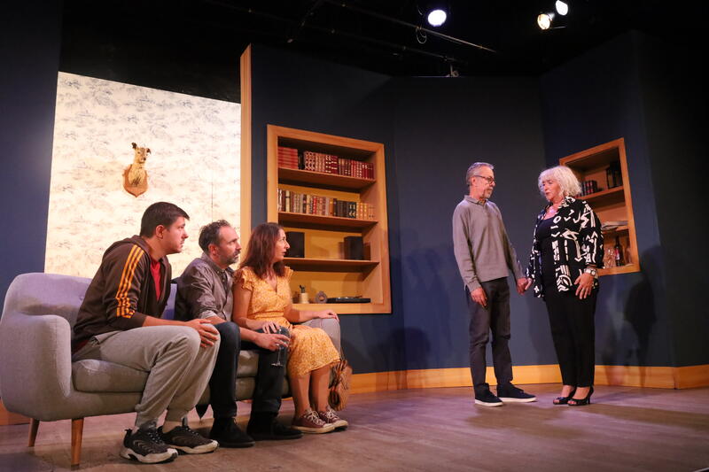 CHERS PARENTS au Théâtre des Salinières